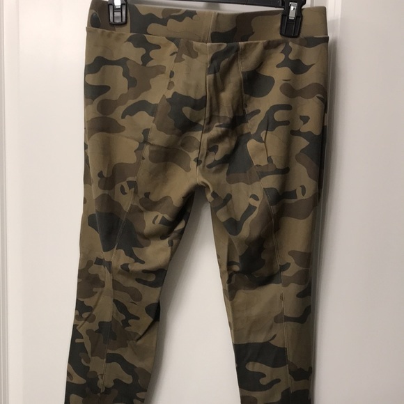 Capri camo leggings - Picture 2 of 2